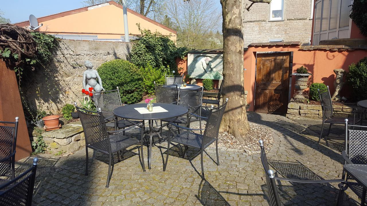 Gasthaus Krone Wiesentheid Eksteriør billede